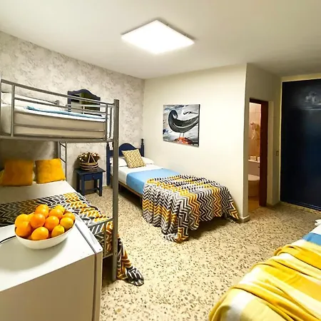 Azahara Hostel *