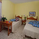 Azahara Hostel