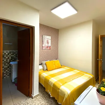 Hostel Azahara *