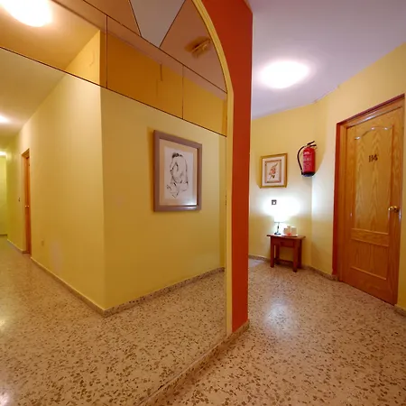 Hostel Azahara *