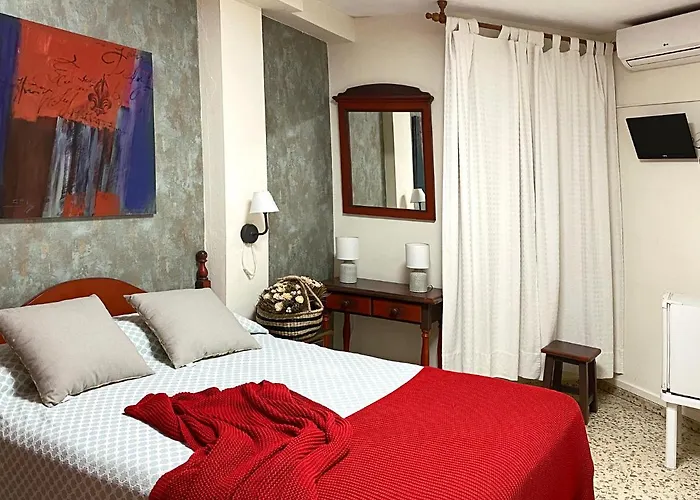 ホスタル アサハラ *