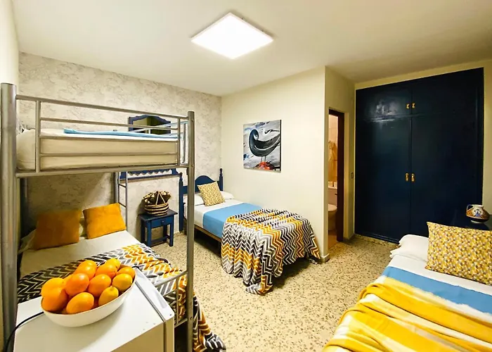 ホスタル アサハラ *